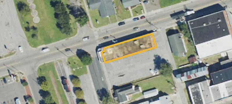 100 Dickerson St
