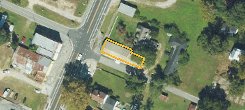 137 Main St