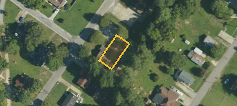 808 Mckay Ave