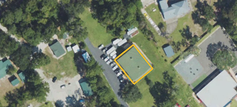67 R J Nixon Rd