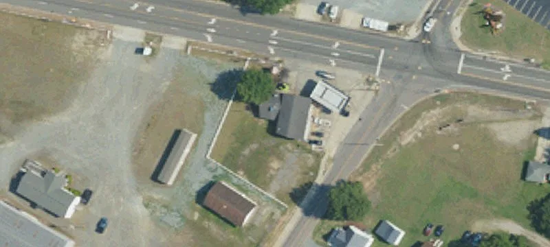 1880 A Hwy E Hwy