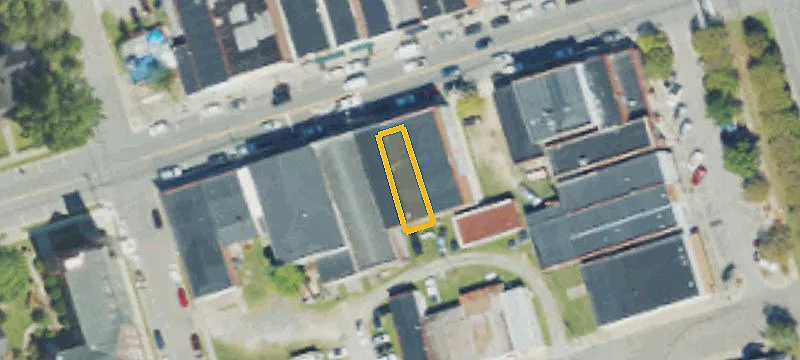 121 Main St