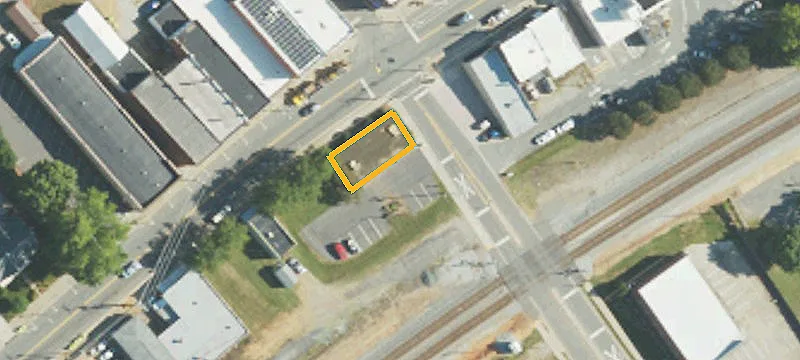 101 Main St