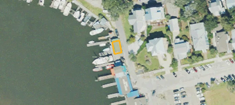 90 Yacht Basin Dr
