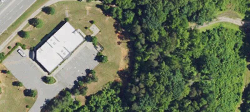 2402 Fwy Dr