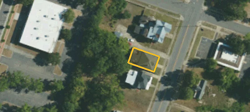 303 John St