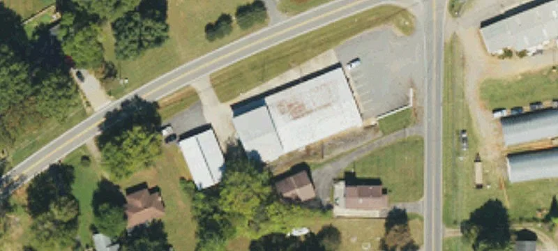 106 Airport Rd
