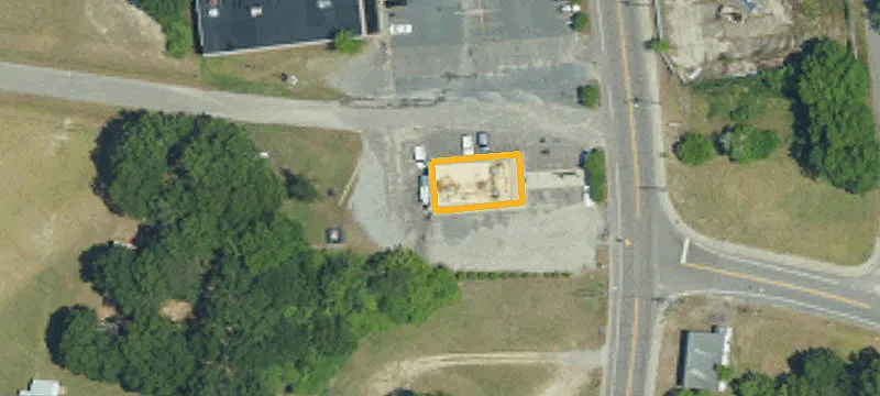 2213 Main St