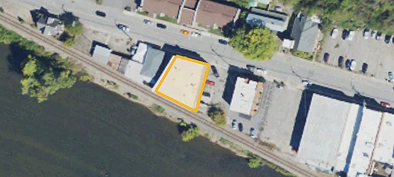 101 Main St