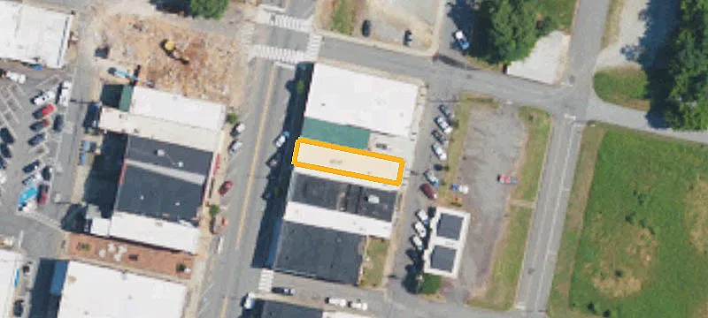 206 Main St