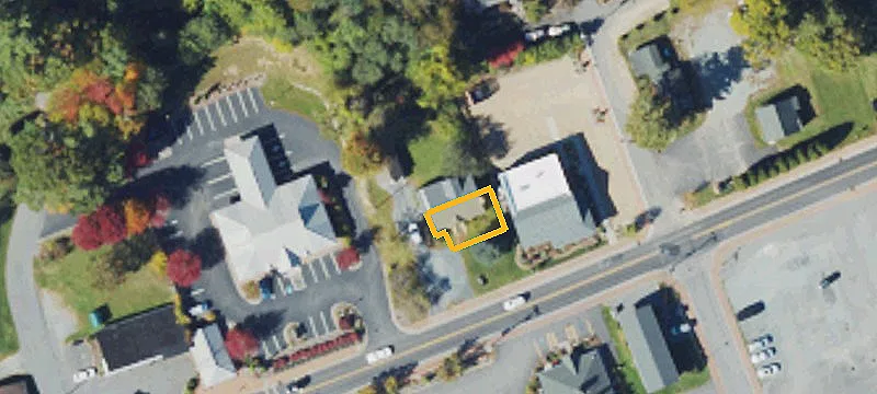139 Main E St