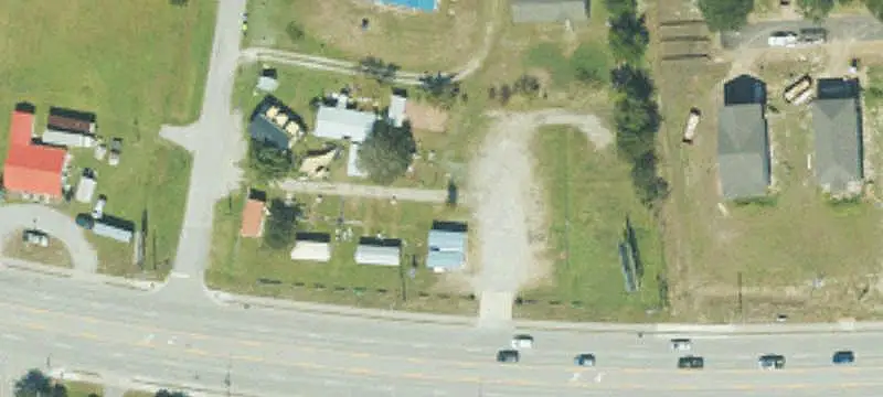 307 Cedar Pt Blvd