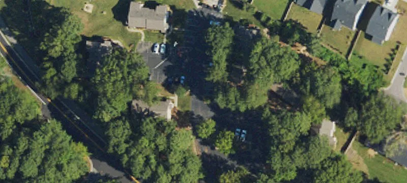 370 Oak Ave