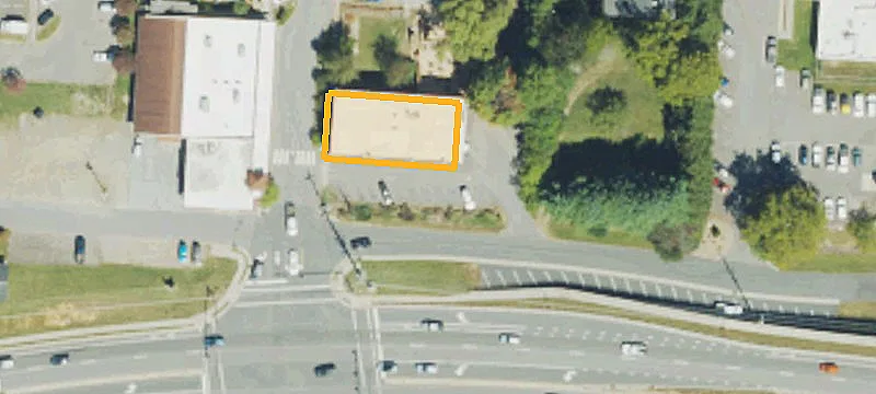 7 Main St