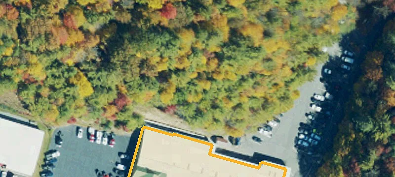 2282 Hwy 105