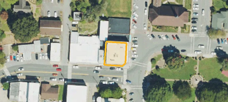 4 Main St
