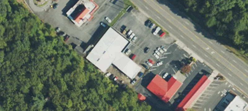 975 Main St