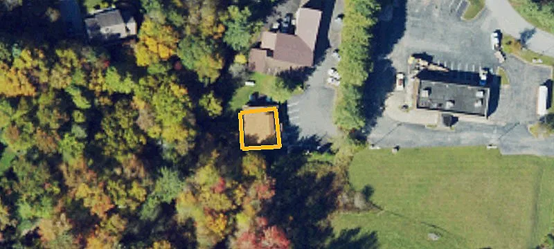 122 Hardees Ln