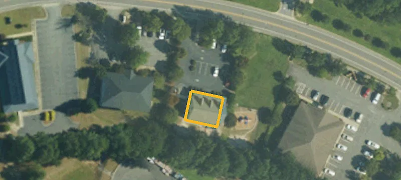 1112 Pkwy Dr