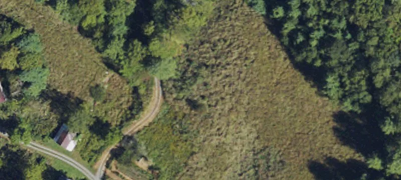 102 Clark Ln