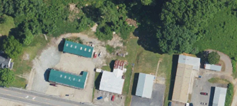 587 Main St