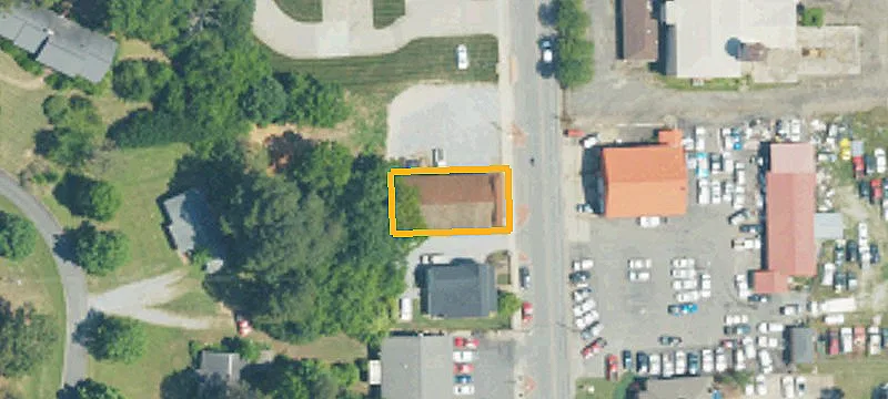 137 Main St