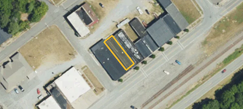 124 Main St