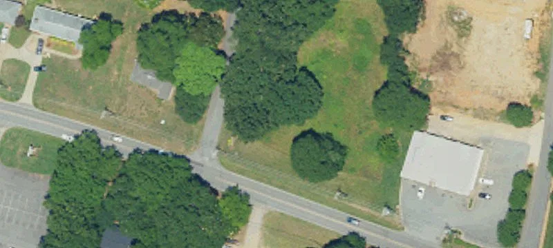 102 Woodhill Dr