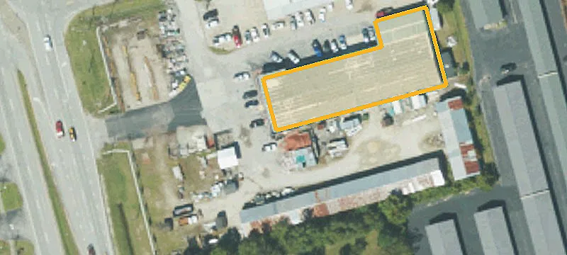 1301 Main St