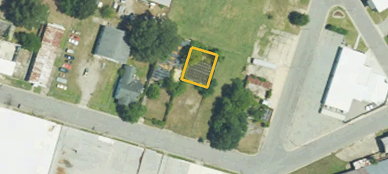 810 Gold St