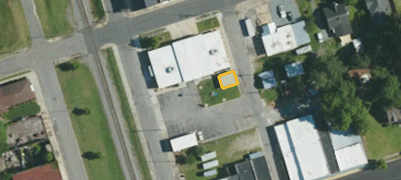 Railroad E St