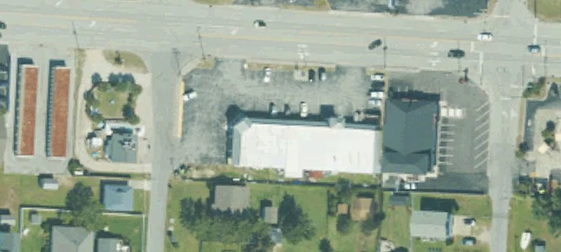 413 Ft Macon Rd