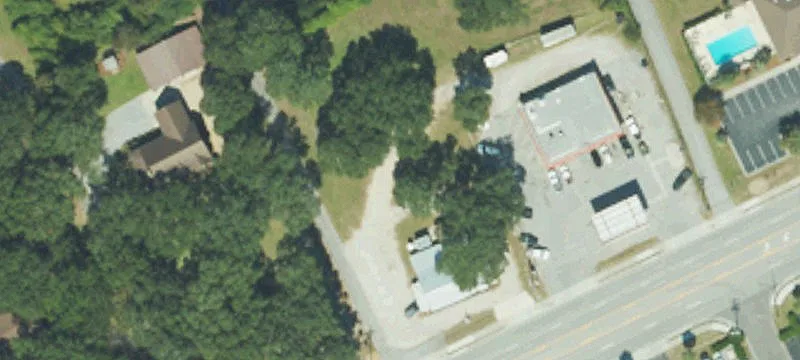 605 Cedar Pt Blvd