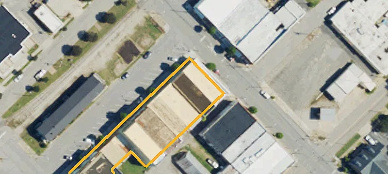 101 Main St