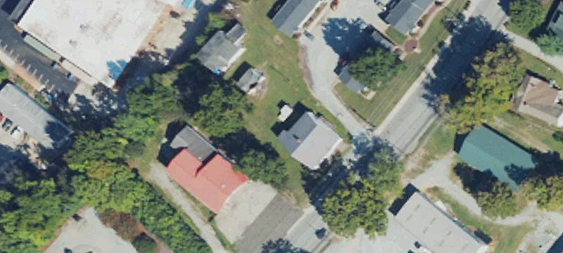 735 Main St