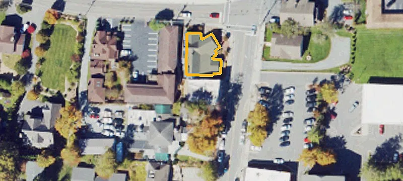960 Main St