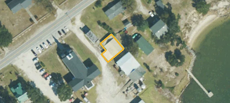 932 Seashore Dr