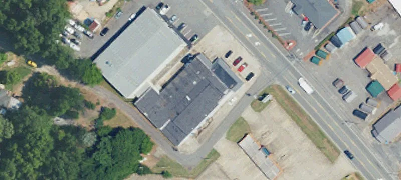 935 Main St