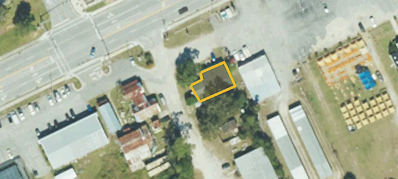 1042 Cedar Pt Blvd