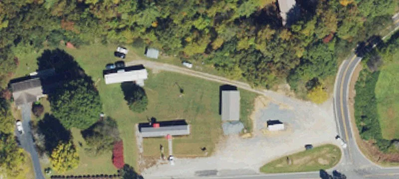 1689 Hwy 28