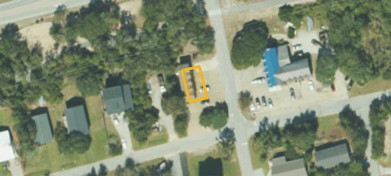 201 Mangrove Dr