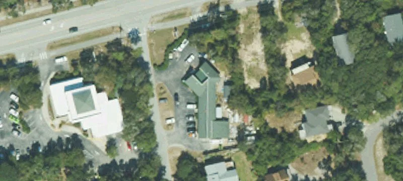 7413 Emerald Dr