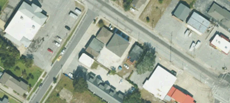 806 Cedar St