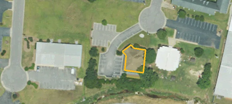 120 Clinton Ct