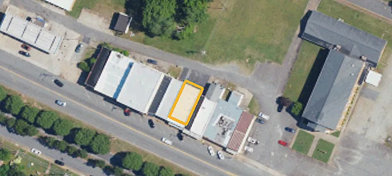 307 Main St