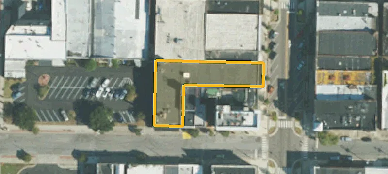 206 Queen St