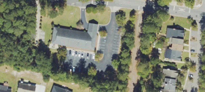 800 Oakridge Blvd