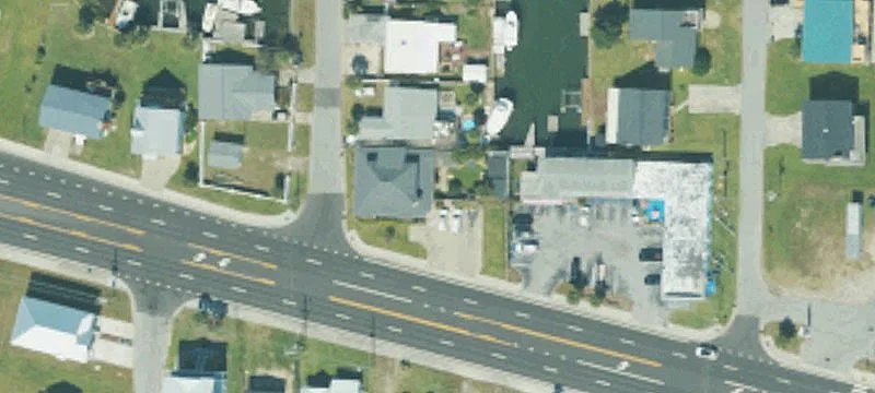 301 Ft Macon Rd