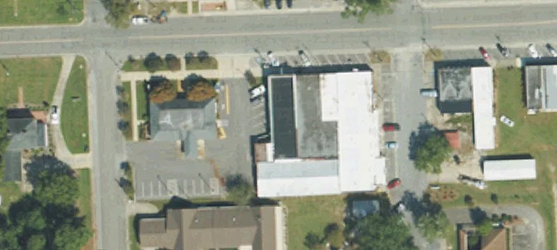 107 Broadway St