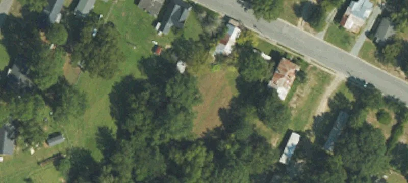 109 Boundary St